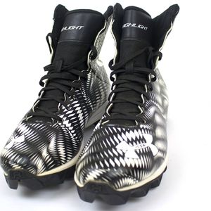 Under Armor Highlight Football Cleets